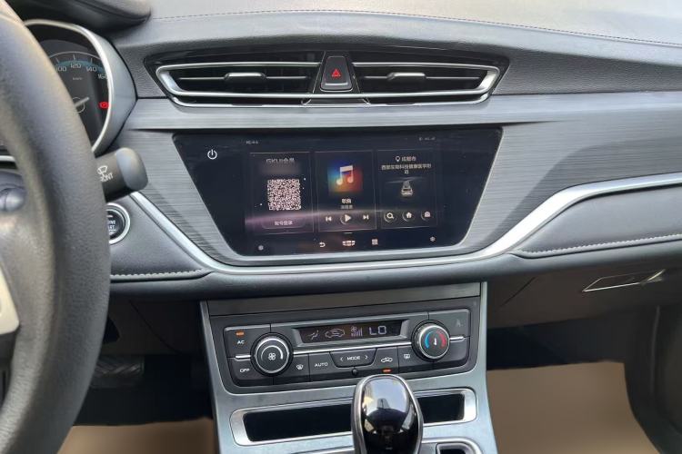 Used Geely Auto Emgrand 2021 UP 1.5L CVT Luxury Model Interior 4