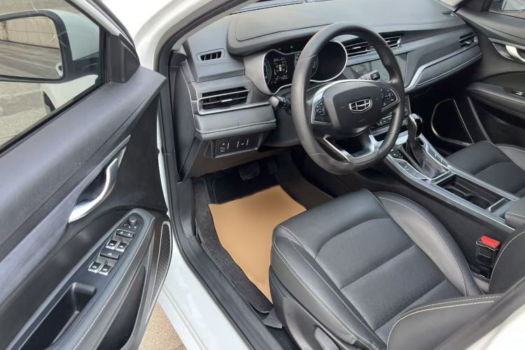 Used Geely Auto Emgrand 2021 UP 1.5L CVT Luxury Model Interior 7