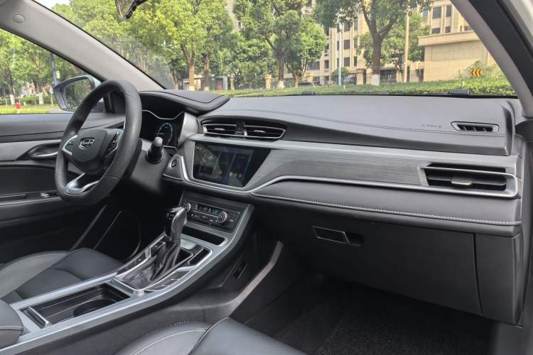 Used Geely Auto Emgrand 2021 UP 1.5L CVT Luxury Model Interior 8
