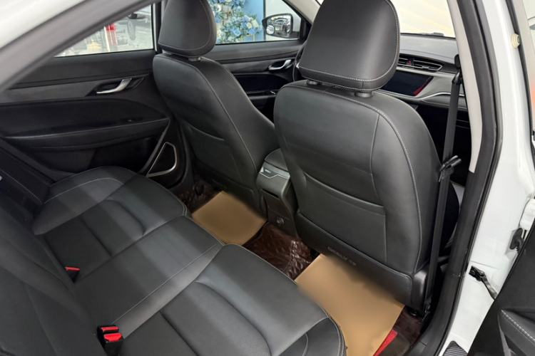 Used Geely Auto Emgrand 2021 UP 1.5L CVT Luxury Model Interior 9
