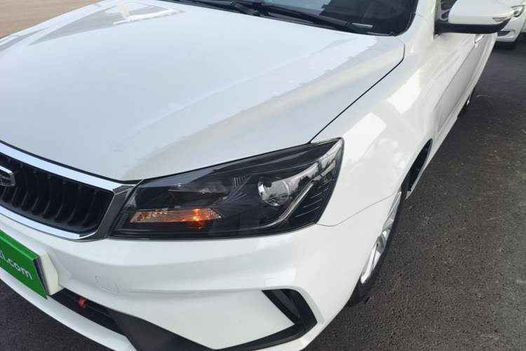 Used Geely Auto Emgrand 2021 UP 1.5L Manual Comfort Model Left Front Headlight