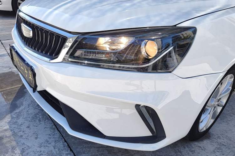 Used Geely Auto Emgrand 2021 UP 1.5L CVT Luxury Model Left Front Headlight