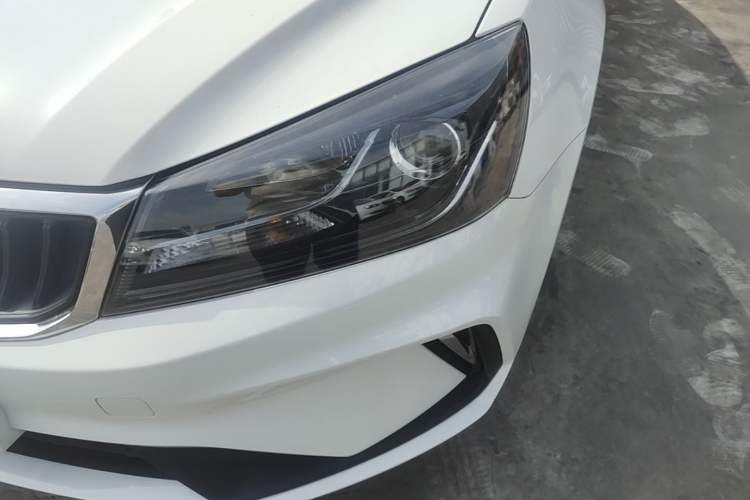 Used Geely Auto Emgrand 2021 UP 1.5L Manual Comfort Model Left Front Headlight