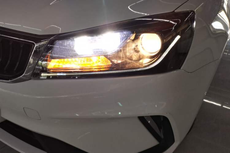 Used Geely Auto Emgrand 2021 UP 1.5L CVT Luxury Model Left Front Headlight