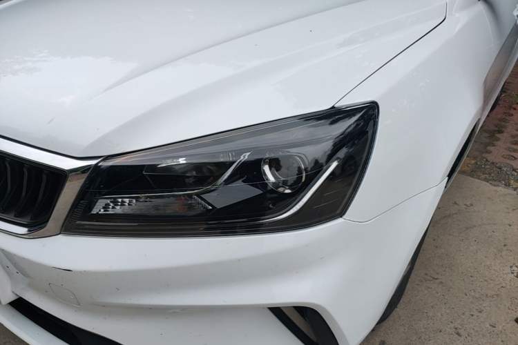 Used Geely Auto Emgrand 2021 UP 1.5L Manual Comfort Model Left Front Headlight