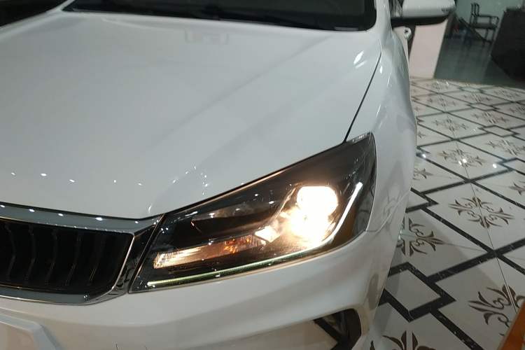 Used Geely Auto Emgrand 2021 UP 1.5L CVT Comfort Model Left Front Headlight