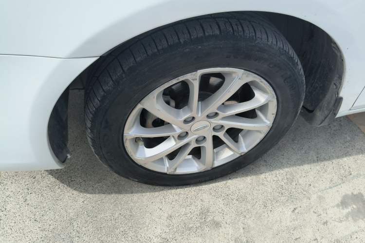 Used Geely Auto Emgrand 2021 UP 1.5L CVT Luxury Model Left Front Wheel Hub