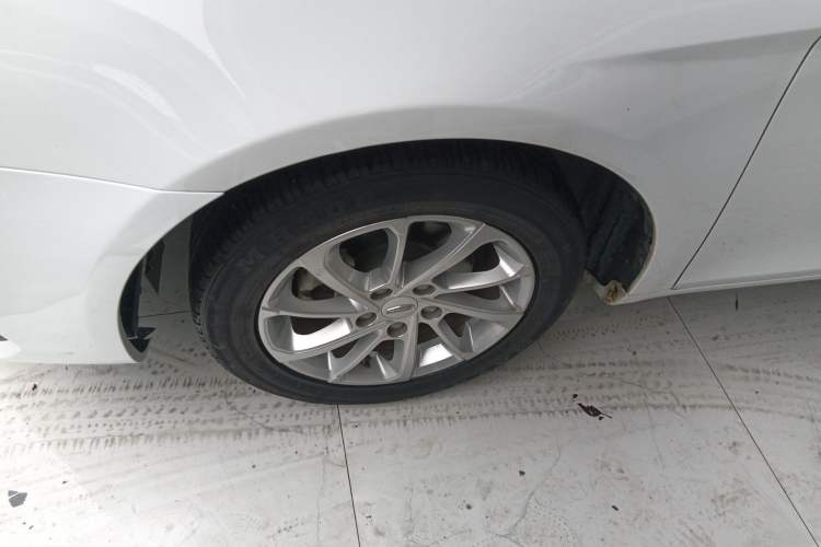 Used Geely Auto Emgrand 2021 UP 1.5L CVT Luxury Model Left Front Wheel Hub