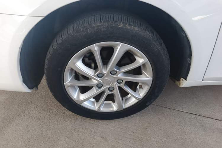 Used Geely Auto Emgrand 2021 UP 1.5L Manual Luxury Model Left Front Wheel Hub