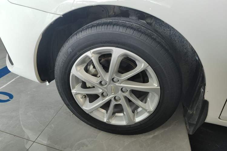 Used Geely Auto Emgrand 2021 UP 1.5L CVT Luxury Model Left Front Wheel Hub