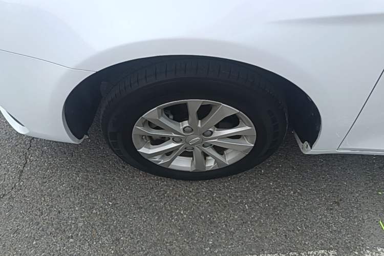 Used Geely Auto Emgrand 2021 UP 1.5L CVT Comfort Model Left Front Wheel Hub