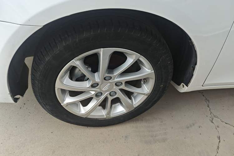 Used Geely Auto Emgrand 2021 UP 1.5L CVT Advanced Edition Left Front Wheel Hub