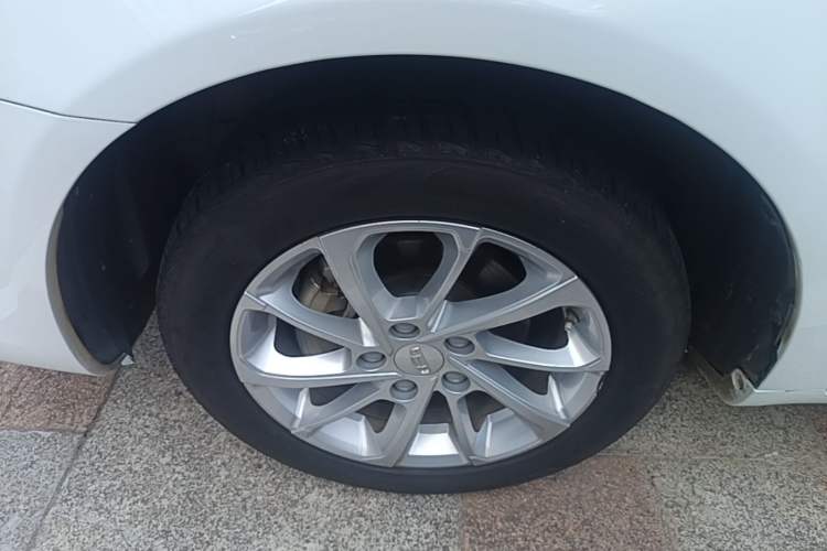 Used Geely Auto Emgrand 2021 UP 1.5L CVT Luxury Model Left Front Wheel Hub