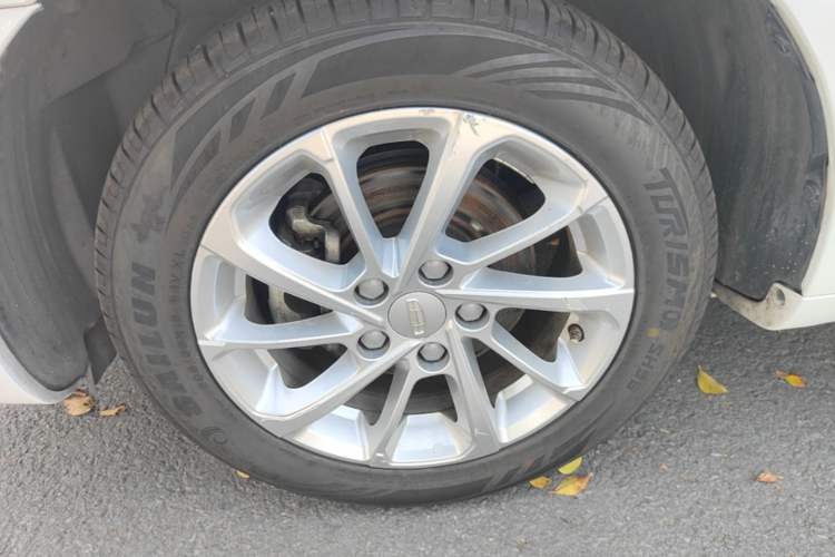 Used Geely Auto Emgrand 2021 UP 1.5L Manual Luxury Model Left Front Wheel Hub