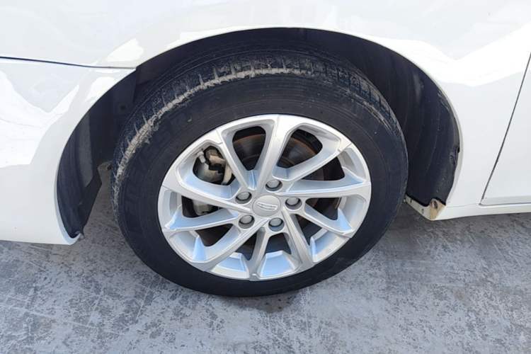 Used Geely Auto Emgrand 2021 UP 1.5L CVT Luxury Model Left Front Wheel Hub