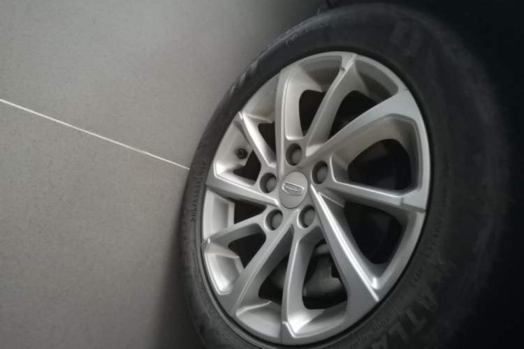 Used Geely Auto Emgrand 2021 UP 1.5L CVT Luxury Model Left Front Wheel Hub