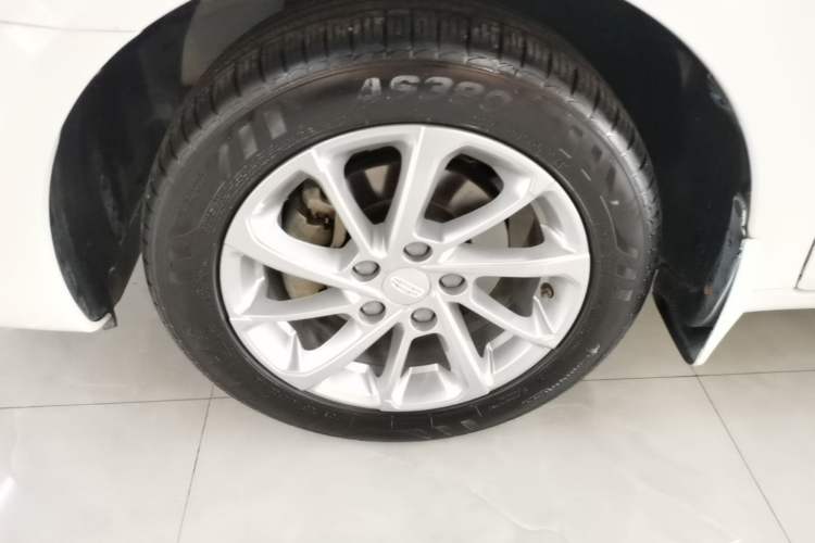 Used Geely Auto Emgrand 2021 UP 1.5L CVT Luxury Model Left Front Wheel Hub