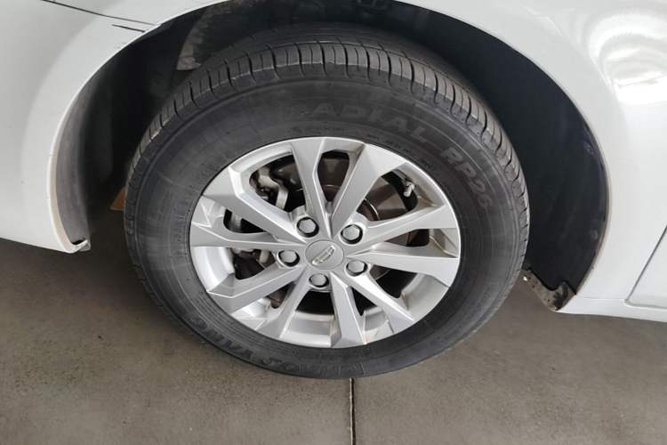 Used Geely Auto Emgrand 2021 UP 1.5L Manual Comfort Model Left Front Wheel Hub