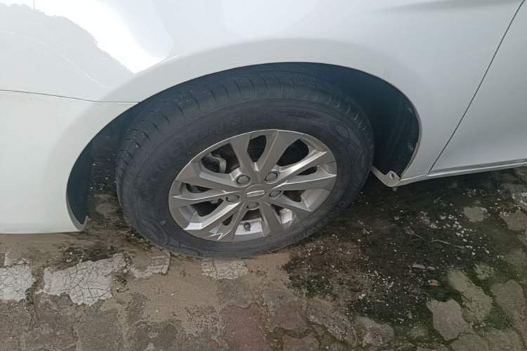 Used Geely Auto Emgrand 2021 UP 1.5L Manual Comfort Model Left Front Wheel Hub