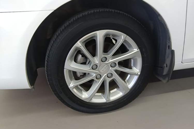 Used Geely Auto Emgrand 2021 UP 1.5L CVT Luxury Model Left Front Wheel Hub