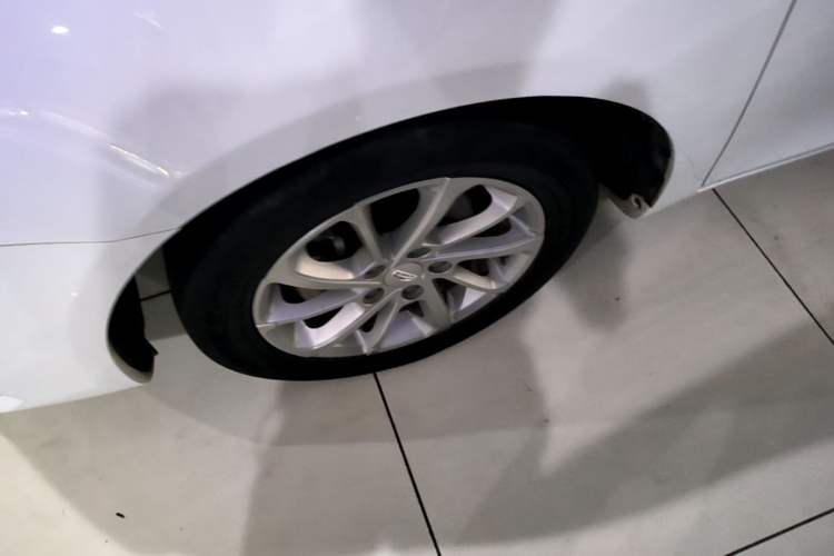 Used Geely Auto Emgrand 2021 UP 1.5L CVT Luxury Model Left Front Wheel Hub