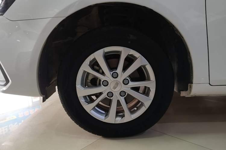 Used Geely Auto Emgrand 2021 UP 1.5L Manual Comfort Model Left Front Wheel Hub