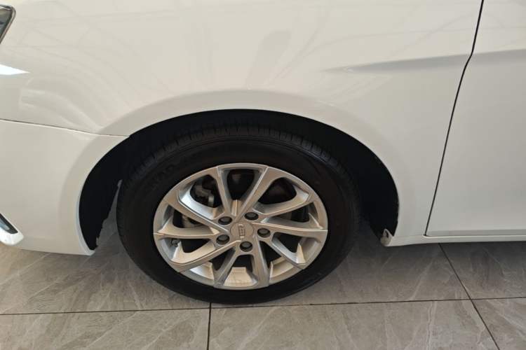 Used Geely Auto Emgrand 2021 UP 1.5L CVT Luxury Model Left Front Wheel Hub