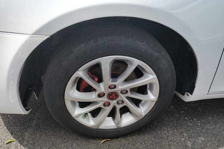 Used Geely Auto Emgrand 2021 UP 1.5L CVT Luxury Model Left Front Wheel Hub