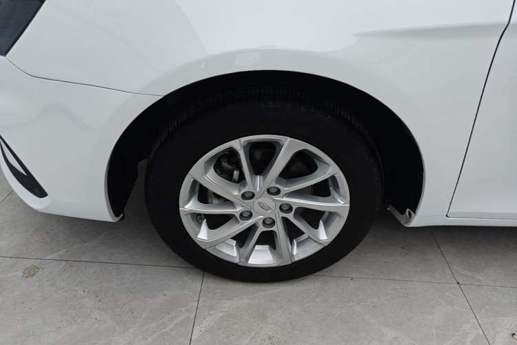 Used Geely Auto Emgrand 2021 UP 1.5L CVT Luxury Model Left Front Wheel Hub