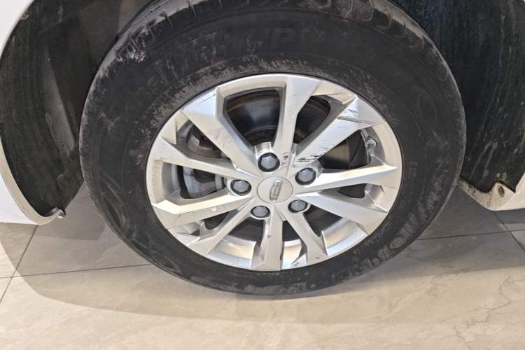 Used Geely Auto Emgrand 2021 UP 1.5L CVT Comfort Model Left Front Wheel Hub