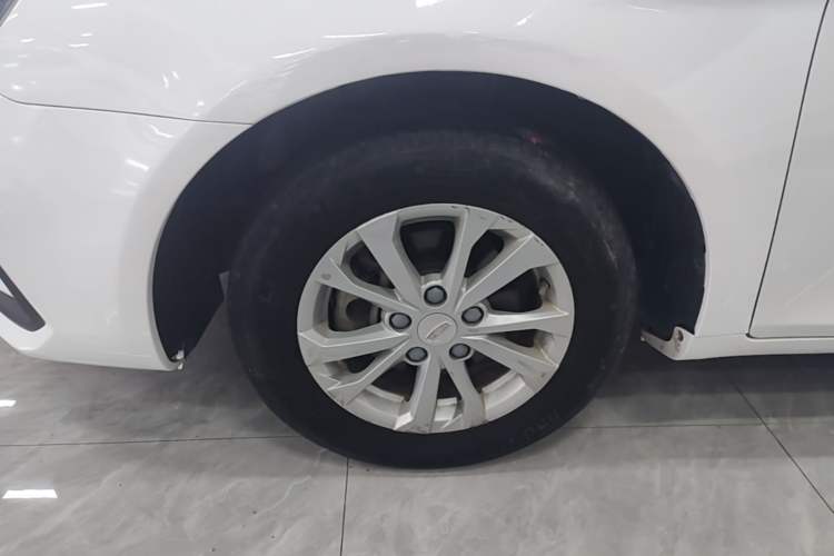 Used Geely Auto Emgrand 2021 UP 1.5L CVT Comfort Model Left Front Wheel Hub