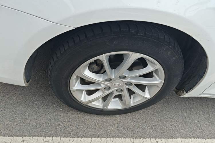 Used Geely Auto Emgrand 2021 UP 1.5L CVT Advanced Edition Left Front Wheel Hub
