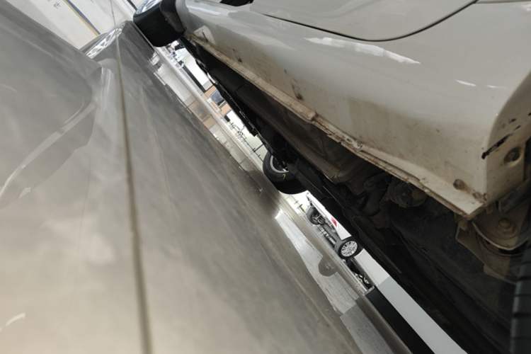 Used Geely Auto Emgrand 2021 UP 1.5L CVT Luxury Model Left Side Sill