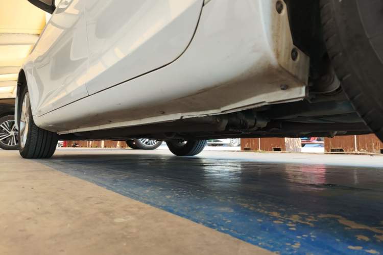 Used Geely Auto Emgrand 2021 UP 1.5L CVT Luxury Model Left Side Sill
