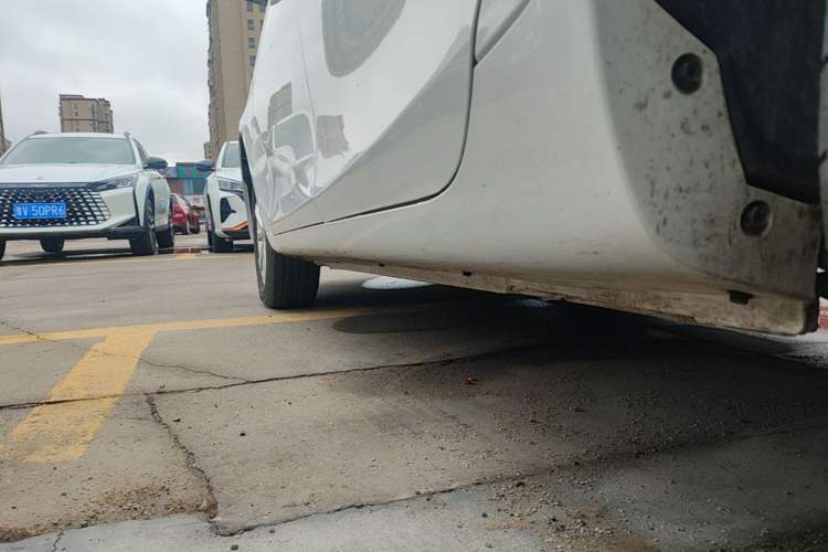 Used Geely Auto Emgrand 2021 UP 1.5L CVT Comfort Model Left Side Sill