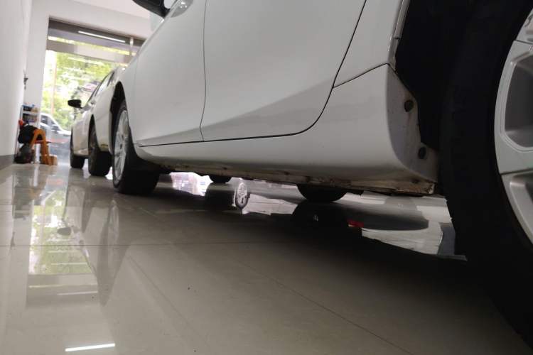 Used Geely Auto Emgrand 2021 UP 1.5L CVT Luxury Model Left Side Sill