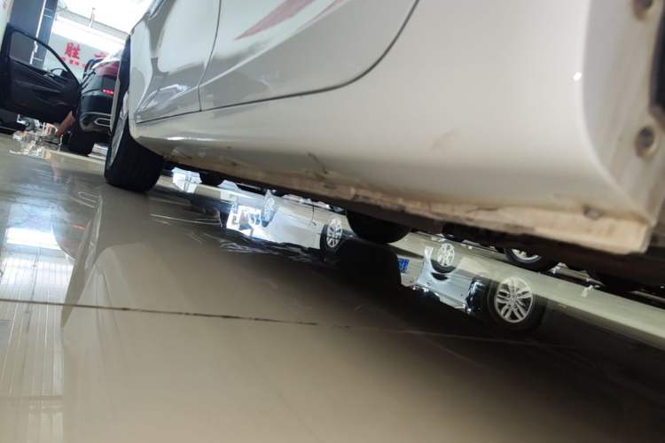 Used Geely Auto Emgrand 2021 UP 1.5L CVT Comfort Model Left Side Sill