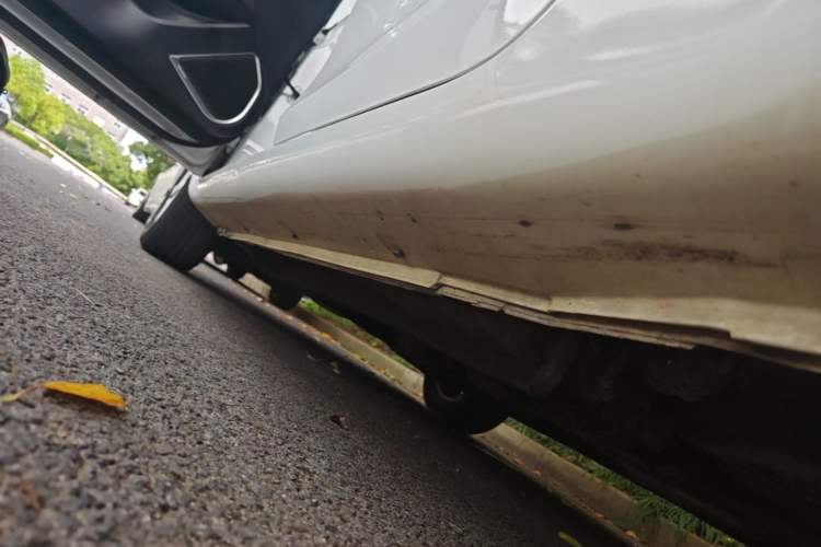 Used Geely Auto Emgrand 2021 UP 1.5L CVT Comfort Model Left Side Sill