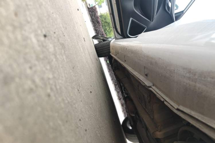 Used Geely Auto Emgrand 2021 UP 1.5L Manual Luxury Model Left Side Sill