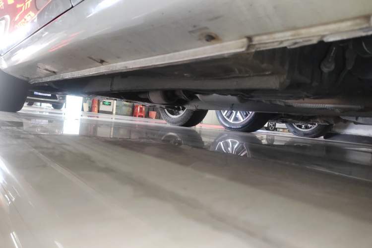 Used Geely Auto Emgrand 2021 UP 1.5L CVT Luxury Model Left Side Sill