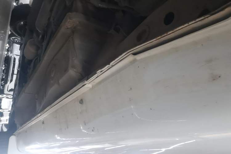 Used Geely Auto Emgrand 2021 UP 1.5L CVT Luxury Model Left Side Sill