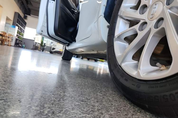 Used Geely Auto Emgrand 2021 UP 1.5L CVT Luxury Model Left Side Sill