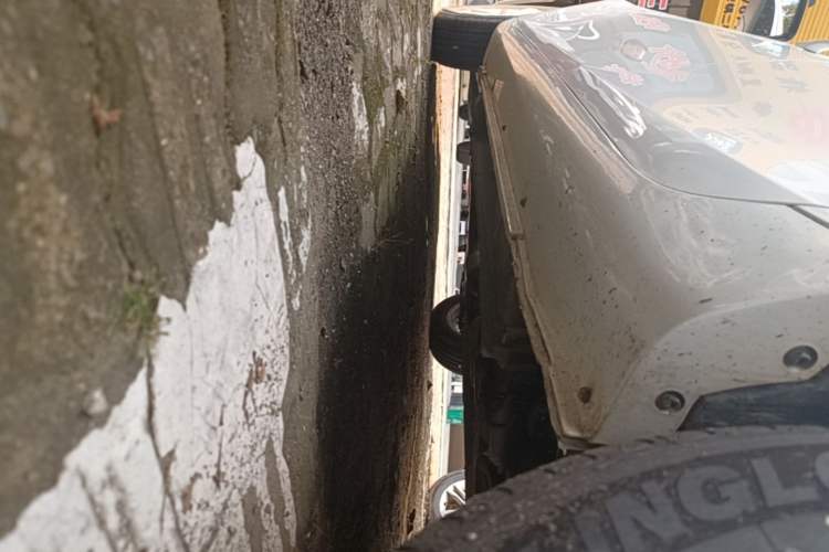 Used Geely Auto Emgrand 2021 UP 1.5L Manual Comfort Model Left Side Sill