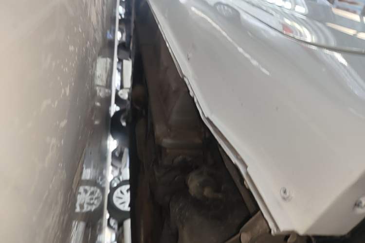 Used Geely Auto Emgrand 2021 UP 1.5L CVT Luxury Model Left Side Sill