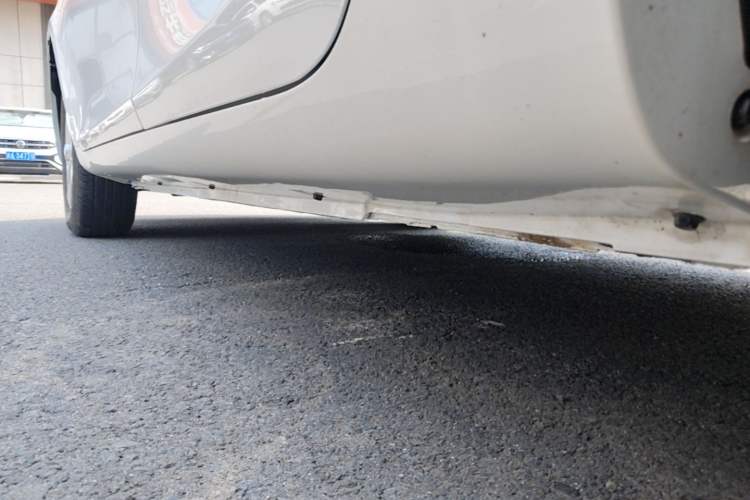 Used Geely Auto Emgrand 2021 UP 1.5L CVT Comfort Model Left Side Sill