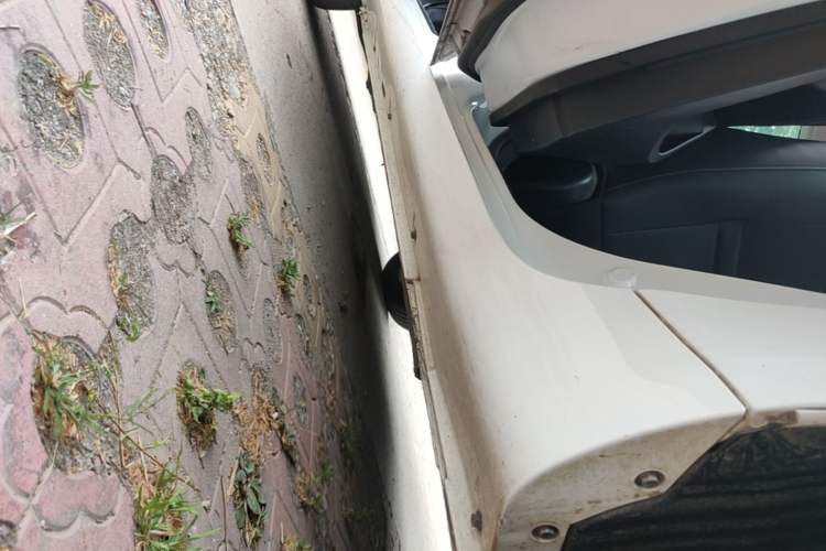 Used Geely Auto Emgrand 2021 UP 1.5L Manual Comfort Model Left Side Sill