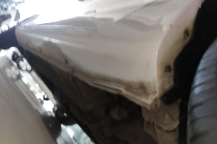 Used Geely Auto Emgrand 2021 UP 1.5L CVT Luxury Model Left Side Sill