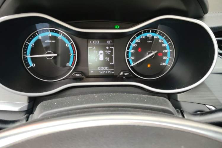 Used Geely Auto Emgrand 2021 UP 1.5L Manual Luxury Model Odometer Close Up