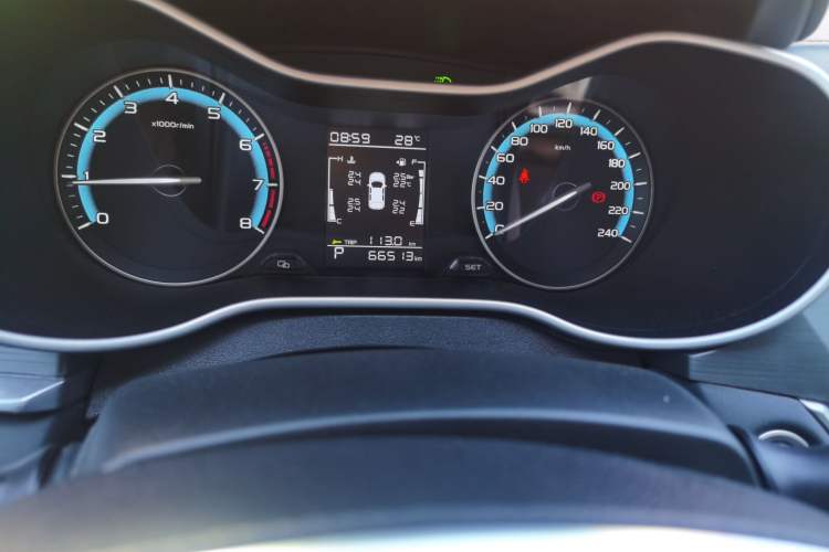 Used Geely Auto Emgrand 2021 UP 1.5L CVT Luxury Model Odometer Close Up