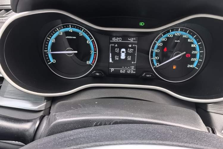 Used Geely Auto Emgrand 2021 UP 1.5L CVT Luxury Model Odometer Close Up
